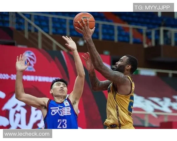 南京篮球队近期状态分析与未来展望探讨