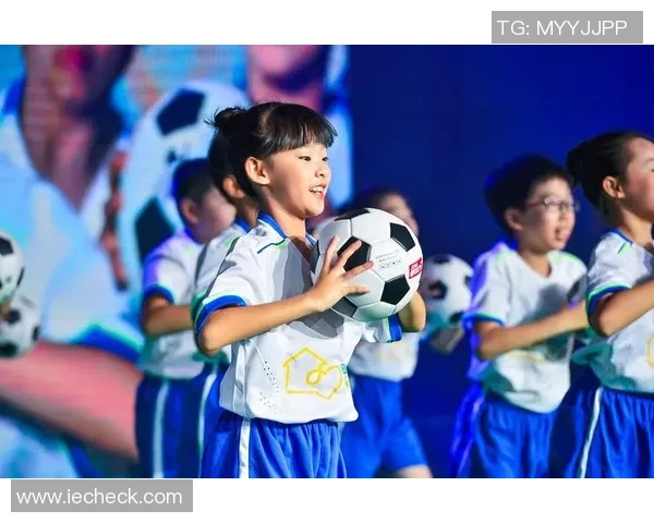 广州羽毛球队勇闯世界杯舞台展现逆袭精神与团队力量