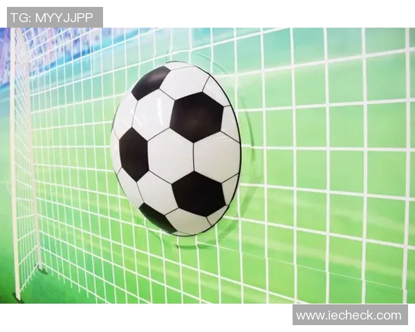 创意拼图挂件足球设计打造个性化运动风格的家居装饰 创意拼图挂件足球设计打造个性化运动风格的家居装饰